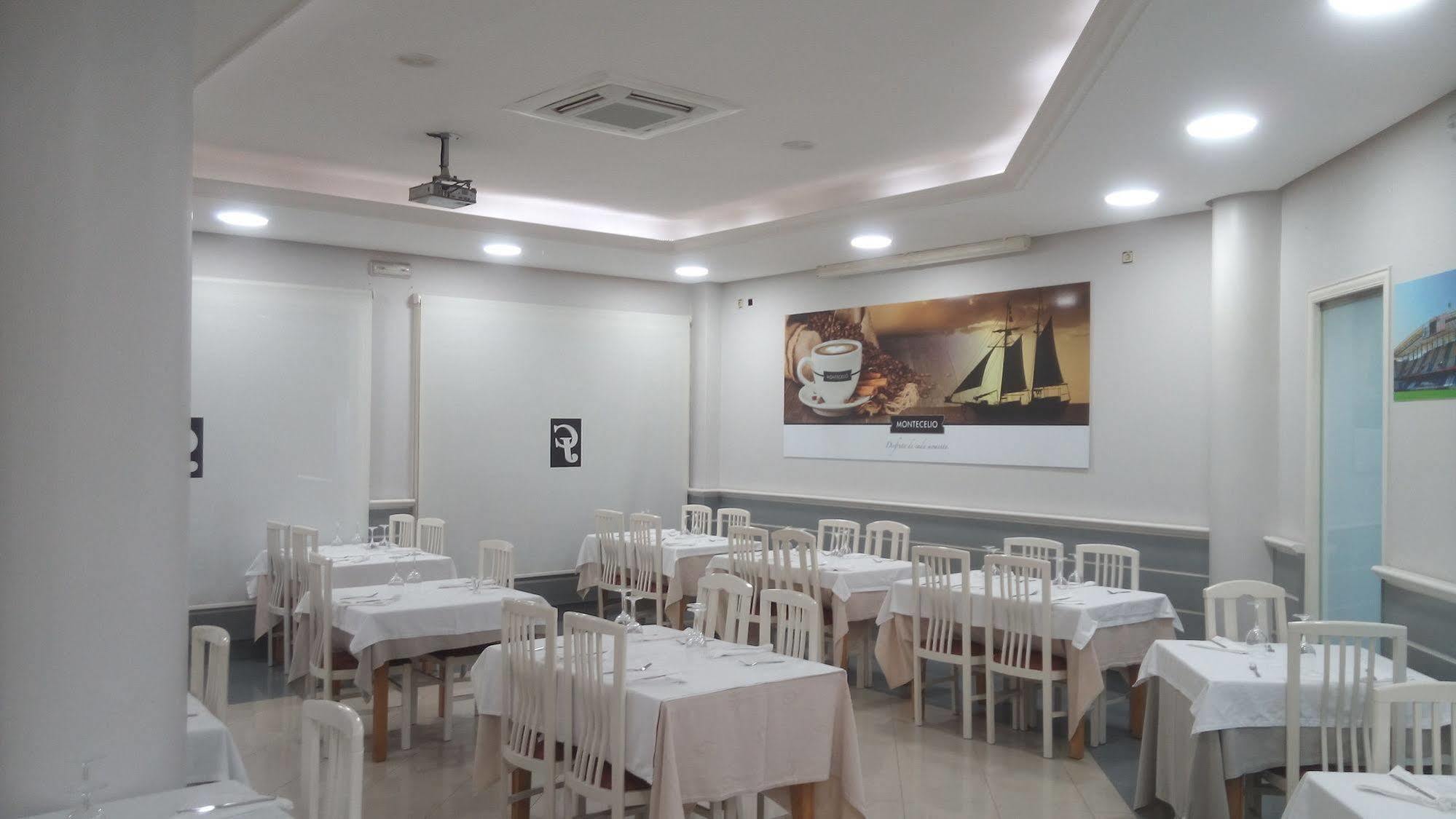 Hostal Casa Juana A Coruña Buitenkant foto